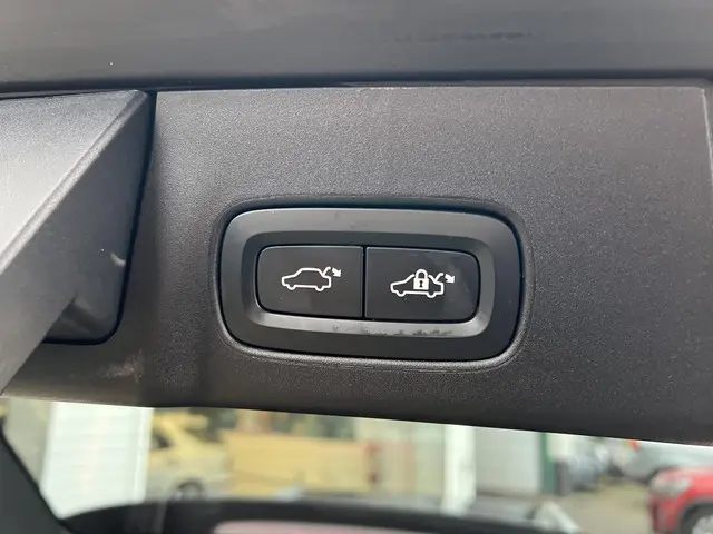 Volvo V90 2.0 T4 Momentum Pro 2020 Benzine 35