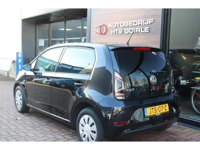 Volkswagen up! 3