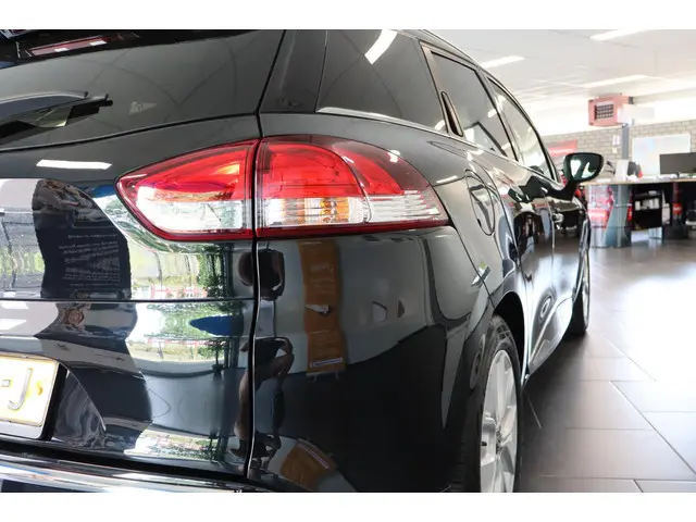 Renault Clio Estate 0.9 TCe Limited 2019 Benzine 11