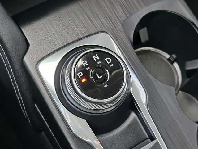 Ford Kuga 2.5 FHEV Active X 2024 Hybride Benzine 31