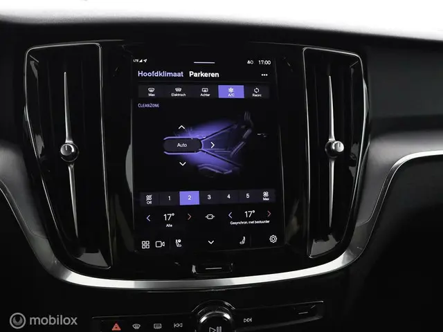 Volvo V60 2.0 B3 Essential| Camera | Trekhaak 2023 Benzine 70