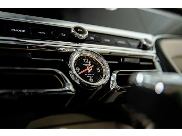 Bentley Flying Spur SPEED 6.0 W12 2023 Benzine 30