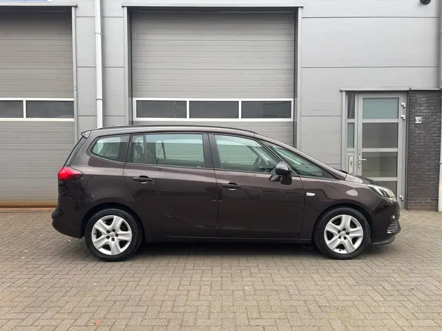 Opel Zafira 3