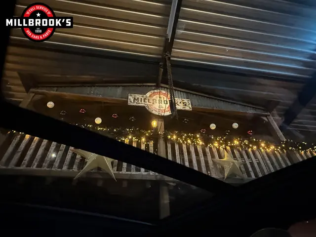 Dodge Ram 1500 5.7 V8 4x4 Crew Cab Limited 2023 LPG/Gas 26