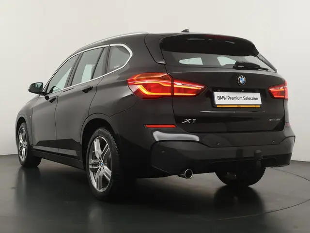 BMW X1 sDrive18i High Executive Edition 2019 Benzine 11