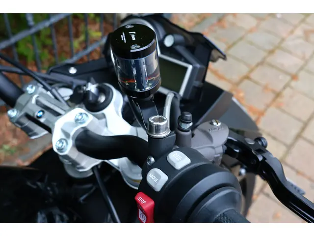 BMW S 1000 R  S1000R | S ESA ABS OBC QHIFT 2016 Benzine 16