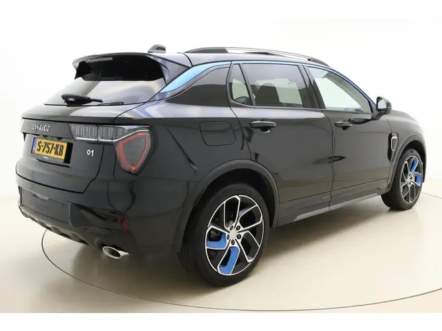 Lynk & Co 01 1.5 2023 Hybride Benzine 2