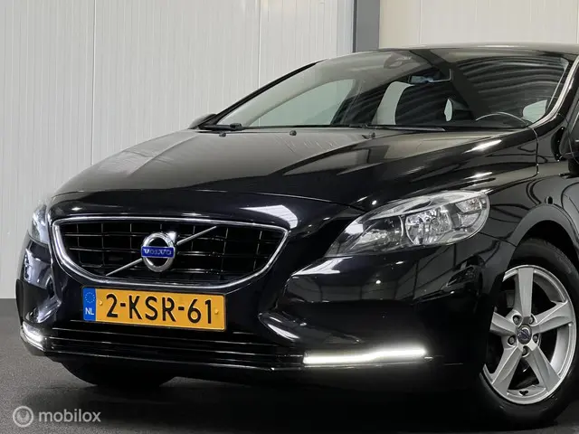 Volvo V40 1.6 D2 Kinetic [ NAP navigatie pdc ] 2013 Diesel 22