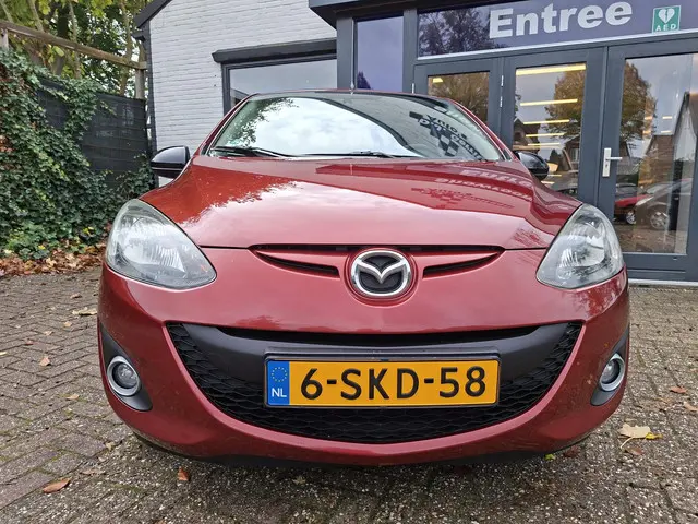 Mazda 2 1.3 Hanabi 2013 Benzine 2