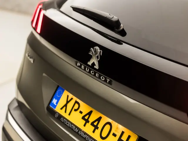 Peugeot 3008 1.2 PureTech Allure Sport 2019 Benzine 27