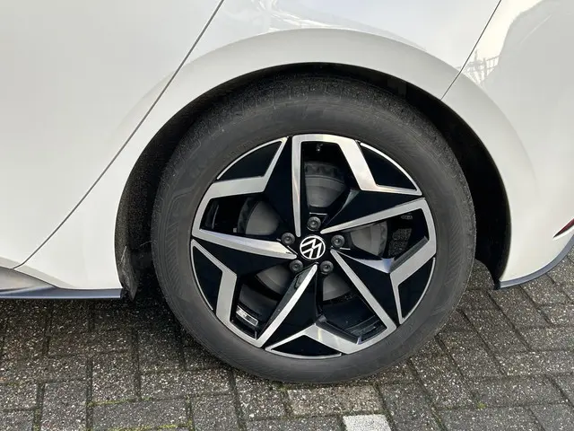 Volkswagen ID.3 First Plus 58 kWh 2020 Elektrisch 24
