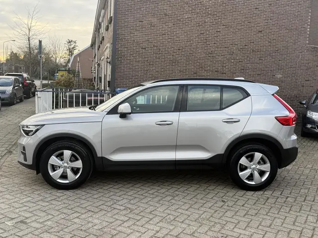 Volvo XC40 3