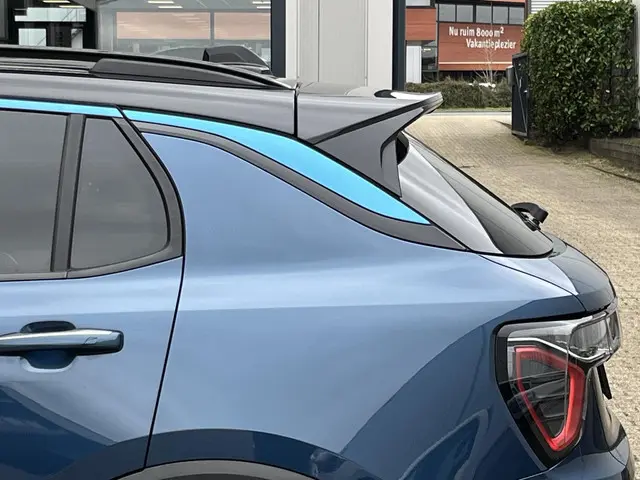 Lynk & Co 01 1.5 2023 Hybride Benzine 56