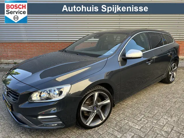 Volvo V60 1.6 T3 R-Design 2015 Benzine
