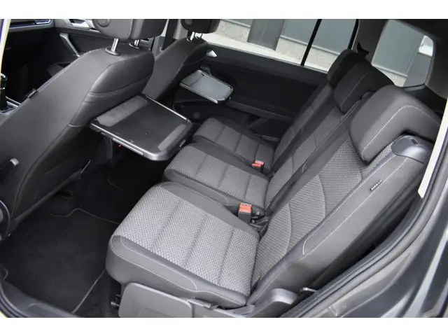 Volkswagen Touran 1.4 TSI Highline 7p 2016 Benzine 6