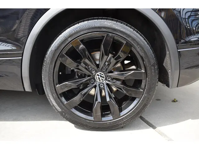 Volkswagen Tiguan 1.5 TSI R-Line Business+ 2021 Benzine 4