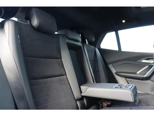 BMW iX2 xDrive30 67 kWh 2024 Elektrisch 14