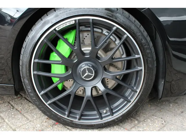 Mercedes-Benz C-Klasse AMG 63 2017 Benzine 14