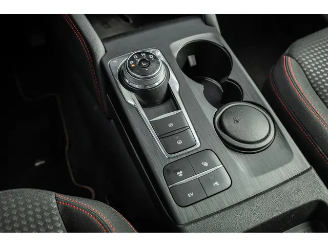 Ford Kuga 2.5 PHEV ST-Line 2022 Hybride Benzine 38