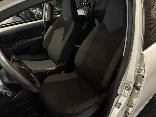 Toyota Aygo 1.0 VVT-i x-fun|Airco|Carplay 2018 Benzine 25