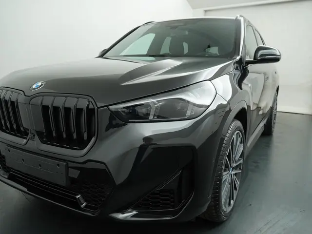 BMW X1 xDrive23i 2026 Benzine 27