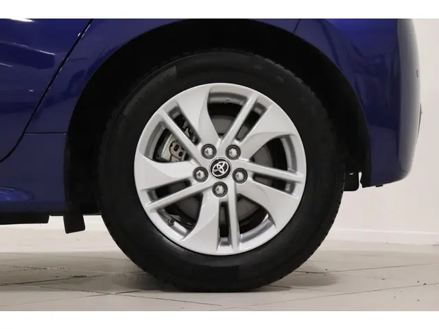 Toyota Yaris 1.5 Hybrid Executive, 2020 Hybride Benzine 9