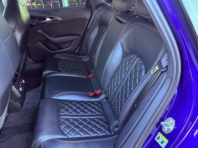 Audi A6 Avant 4.0 TFSI S6 Pro Line Plus 2016 Benzine 22