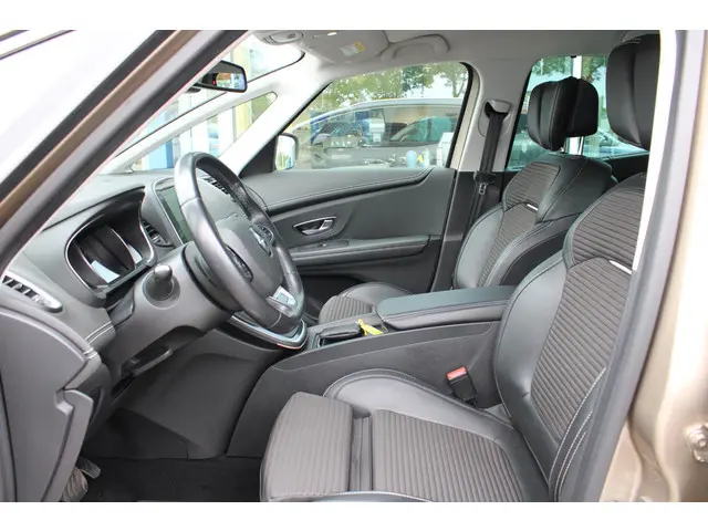 Renault Grand Scénic 1.3 TCe Bose 2018 Benzine 9