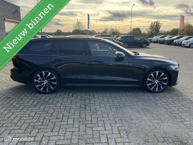 Volvo V60 2.0 B4 Ultimate Dark | 1e eigenaar 2022 Benzine 6