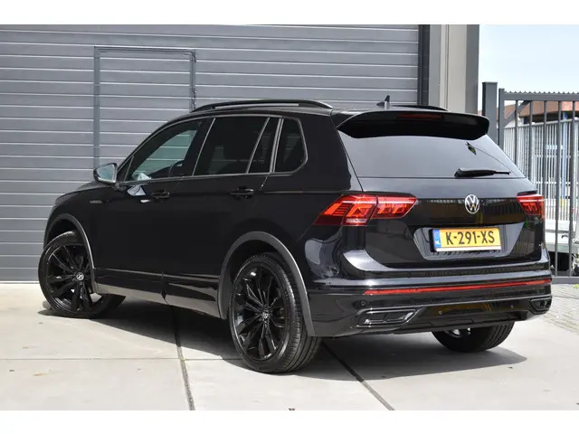 Volkswagen Tiguan 1.5 TSI R-Line Business+ 2021 Benzine 8