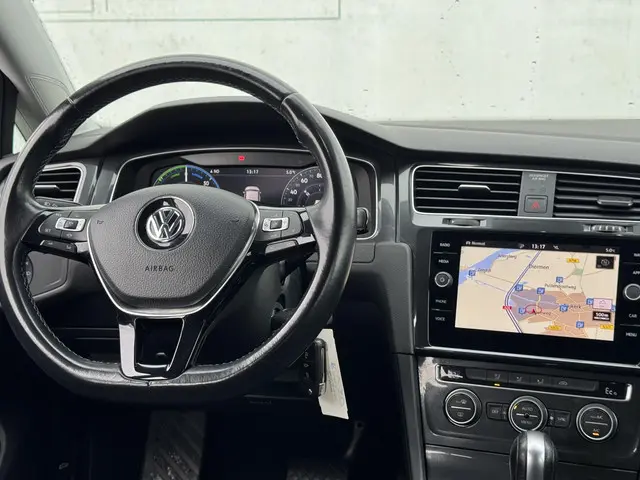 Volkswagen e-Golf E-DITION 2020 Elektrisch 5