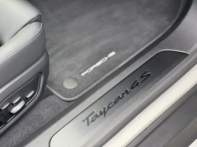 Porsche Taycan 4S Performance 93 kWh 2020 Elektrisch 24