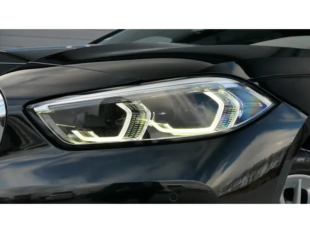 BMW 1 Serie 118i Executive Edition 2020 Benzine 5