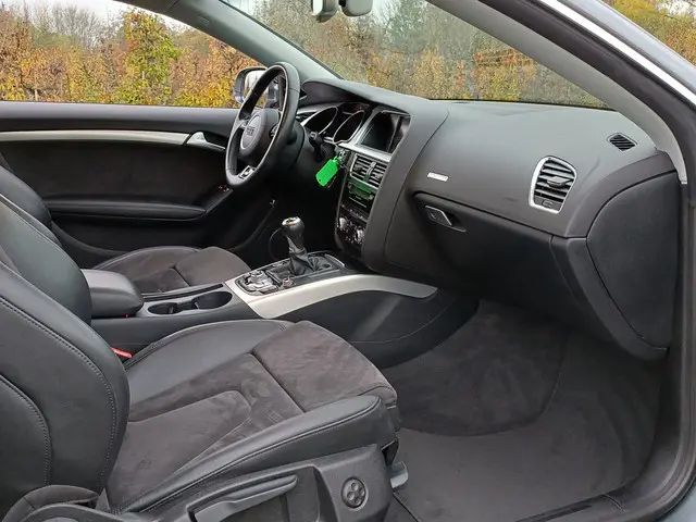 Audi A5 Coupé 1.8 TFSI Sport Edition 2015 Benzine 30