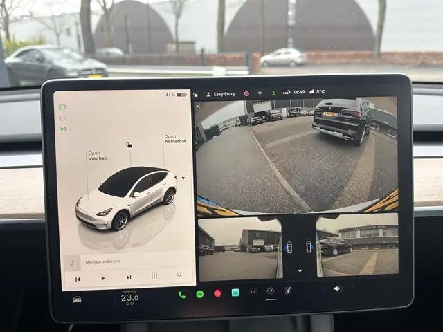 Tesla Model Y Long Rang AWD 2023 Elektrisch 20