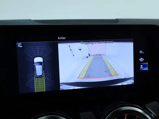 Mercedes-Benz EQA 250 AMG Line 67 kWh 2023 Elektrisch 10