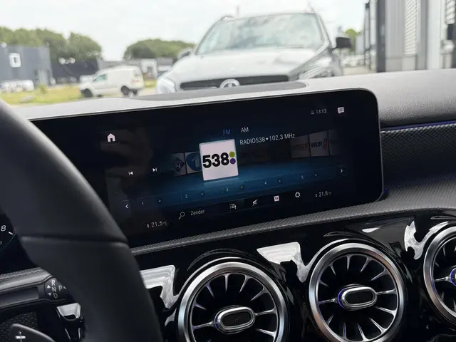 Mercedes-Benz A-Klasse 200 2018 Benzine 19