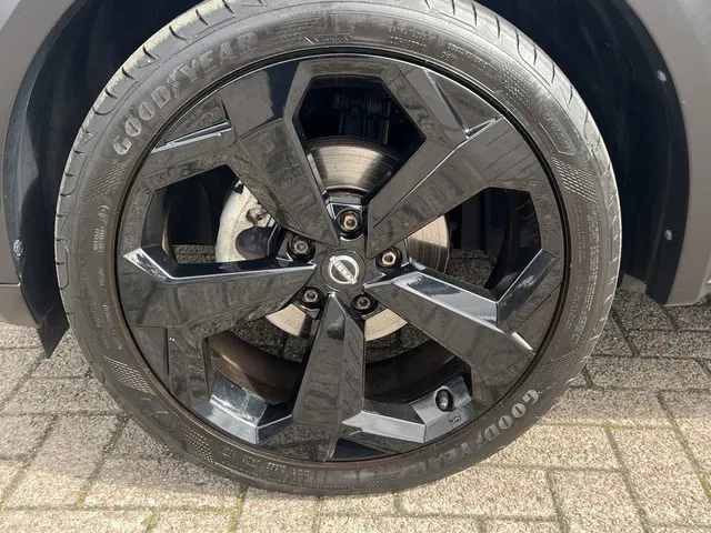 Nissan Juke 1.0 DIG-T Kiiro 2022 Benzine 36