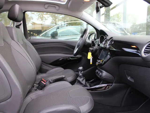 Opel ADAM 1.0 Turbo Rocks 2017 Benzine 8