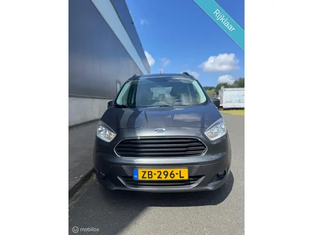 Ford Tourneo Courier 1.0 Titanium 2016 Benzine 12