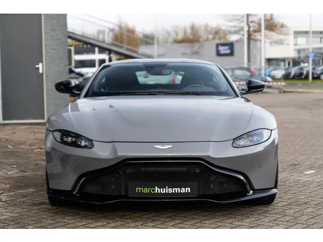 Aston Martin V8 Vantage 4.0 2018 Benzine 38