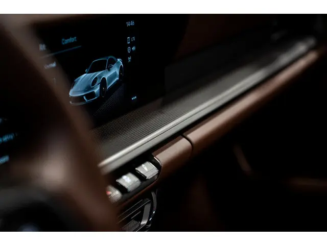 Porsche 911 Cabrio 3.0 Carrera GTS 2022 Benzine 27