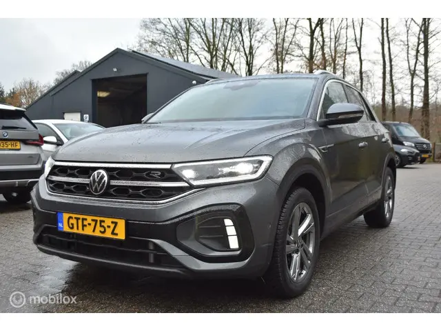 Volkswagen T-Roc 1.5 TSI R-Line Aut Bj 2024 2024 Benzine 2
