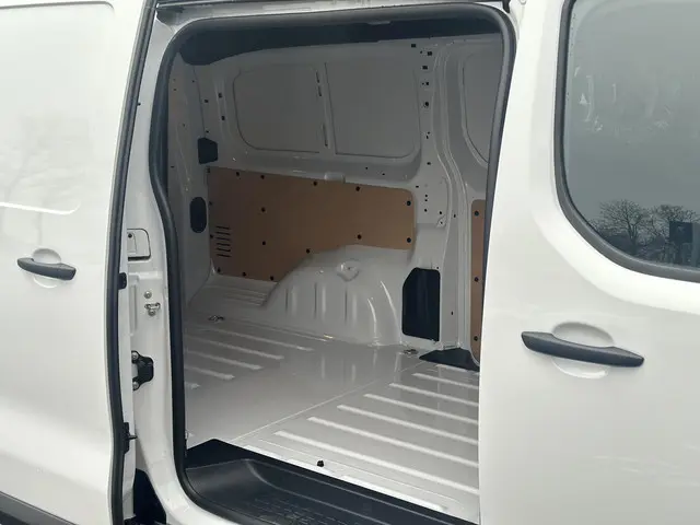 Peugeot Expert 1.5 BlueHDi 120 S&S L3 2024 Diesel 30