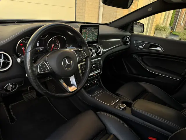 Mercedes-Benz GLA 180 AMG Aut 2019 Benzine 3