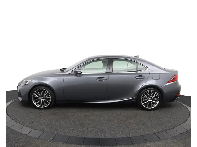Lexus IS 300h Luxury Line 2018 Hybride Benzine 3