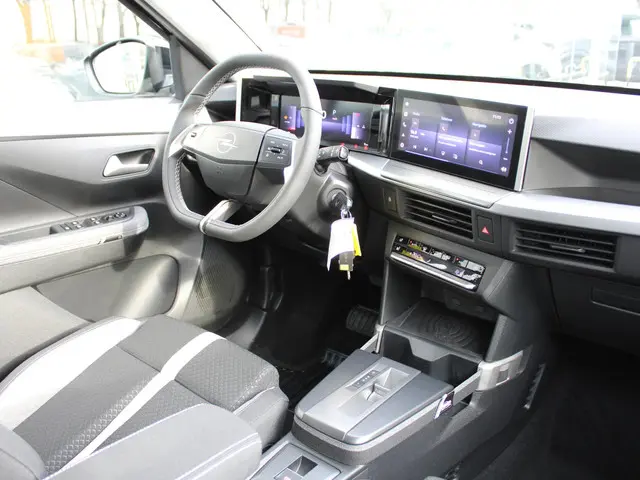 Opel Frontera 1.2 Turbo Hybrid GS 2025 Hybride Benzine 3