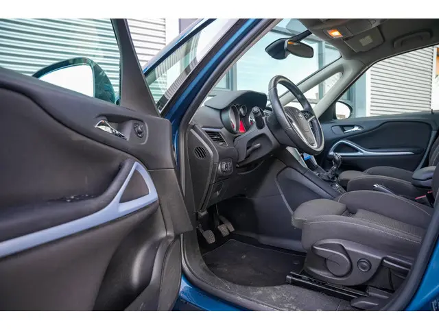 Opel Zafira Tourer 1.4 Berlin 2013 Benzine 6