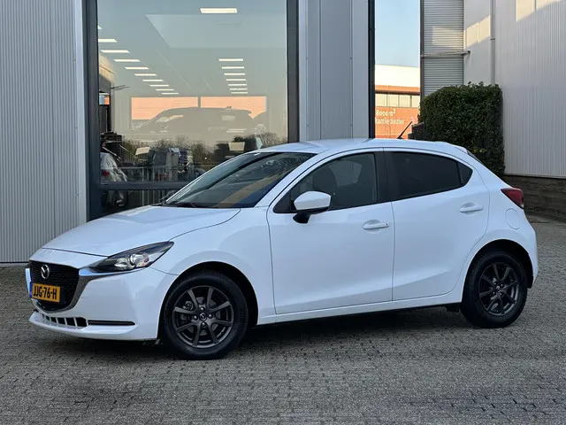 Mazda 2 1.5 Skyactiv-G Luxury 2023 Benzine 20