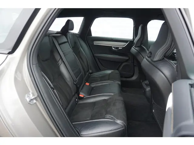 Volvo V90 2.0 B4 R-Design 2021 Benzine 6